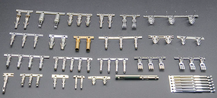 Złącze końcowe, złącze przewodu końcowego, złącze zaciskowe okrągłe, zacisk głośnikowy, blok zaciskowy 5,08mm 4-pinowy